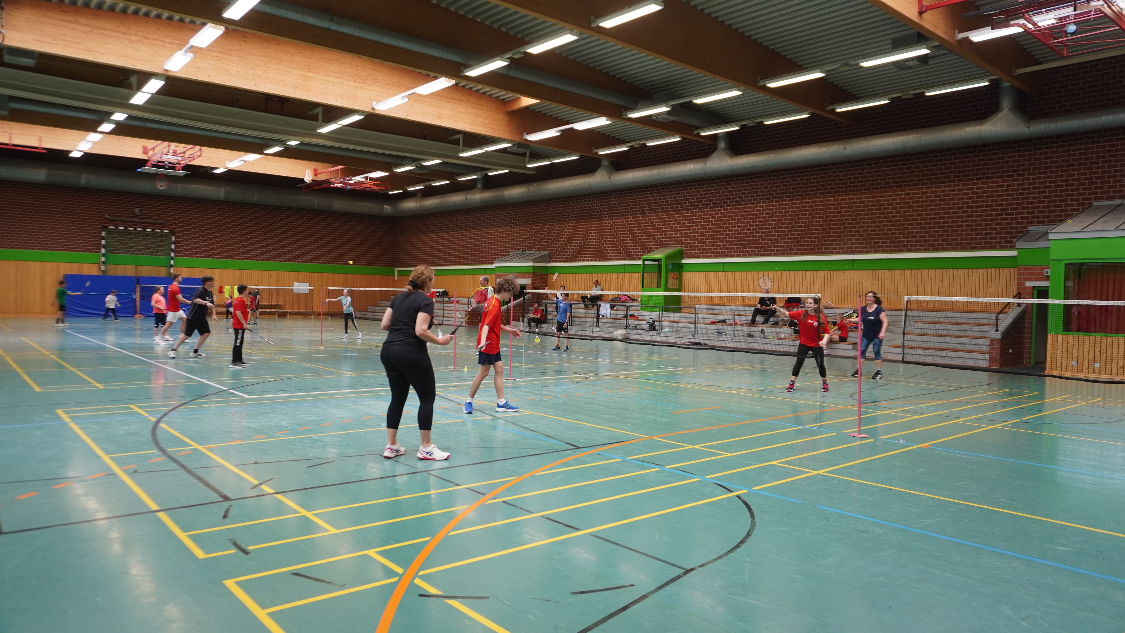 Badminton Familientag – articles/1779462677329-7acc0679-4556-4ffe-87be-177a78ad961d.jpg